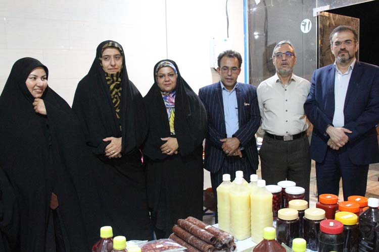  افتتاح اولین بازارچه روز در میبد