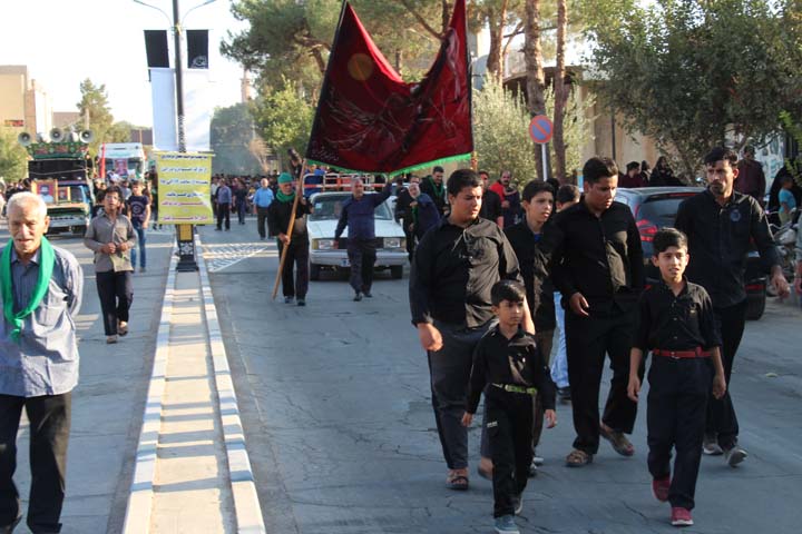 مراسم تعزیه خوانی در امامزاده سید صدرالدین قنبر میبد