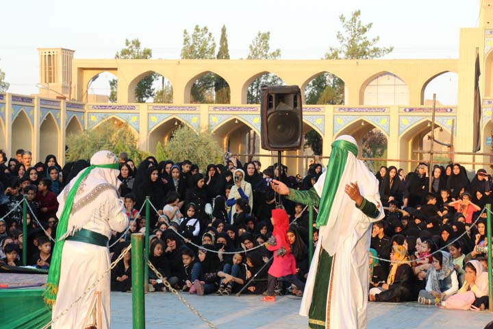 مراسم تعزیه خوانی در امامزاده سید صدرالدین قنبر میبد