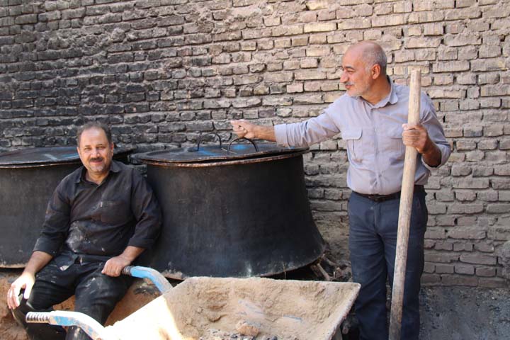 نخل برداری 400 ساله فیروزآباد میبد