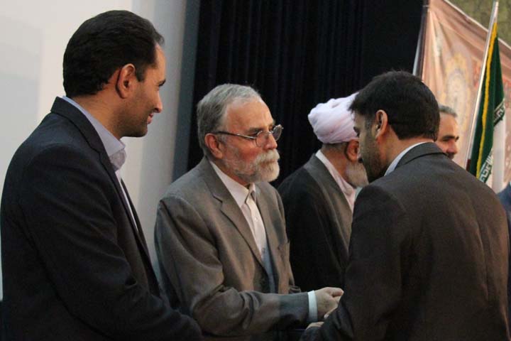 نشست علمی-ادبی "میناگر عشق"