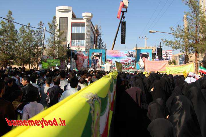 راهپیمایی 13 آبان در میبد