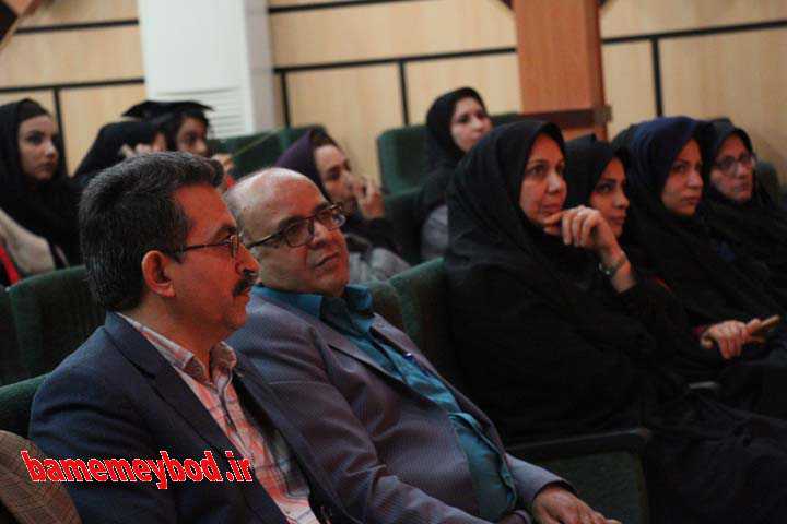 جشن فارغ التحصیلی در دانشگاه آزاد میبد