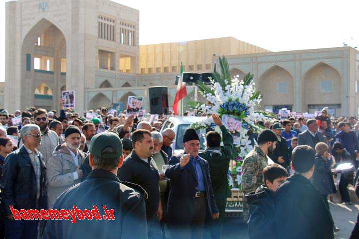 نماز جمعه و راهپیمایی