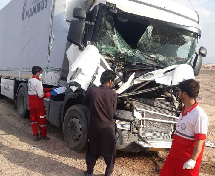 امدادرسانی به حادثه‌دیدگان تصادف 