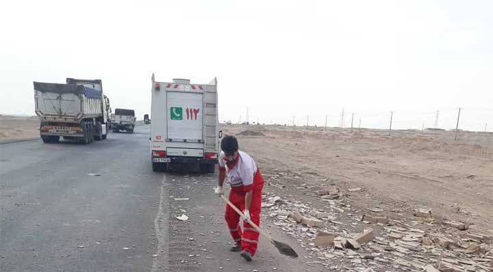 امدادرسانی به حادثه‌دیدگان تصادف