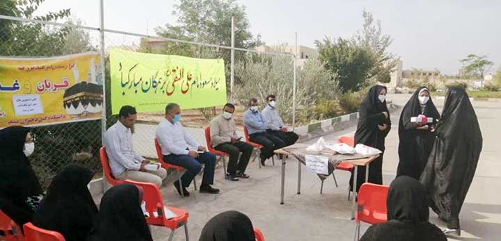 تجلیل از بانوان سادات عضو کانون دانشجویی هلال احمر میبد 