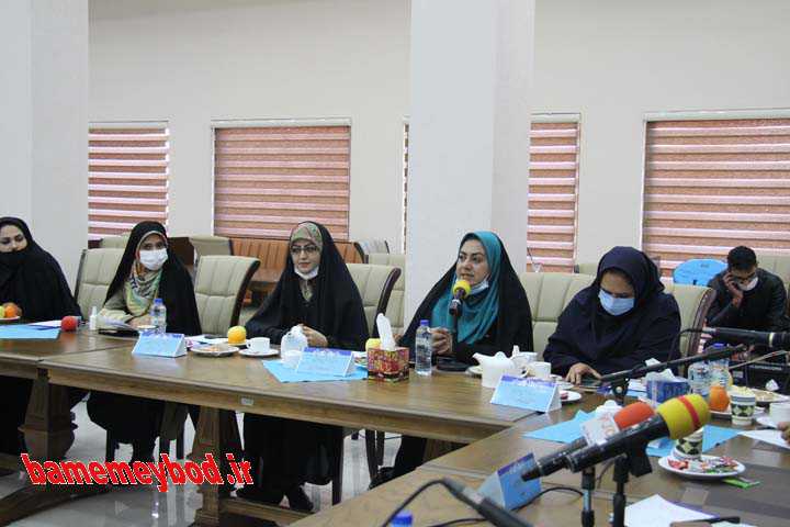 جلسه هم اندیشی بانوان عضو شوراای اسلامی شهر استان یزد در میبد
