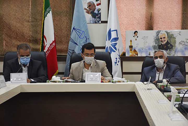 هفتمین نشست نقد رای دادگستری استان یزد در دانشگاه میبد برگزار شد